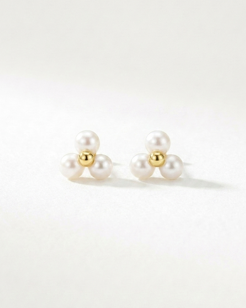 Small Pearl Stud Earrings