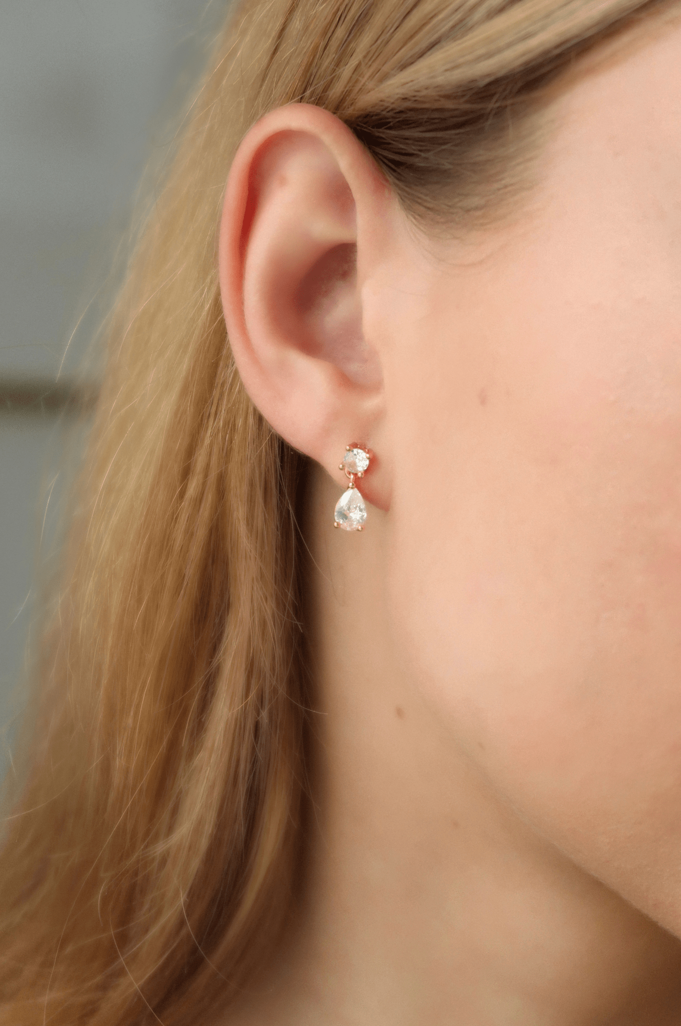 Zirconia Pear Cut Stud Earrings - WSOPHIA