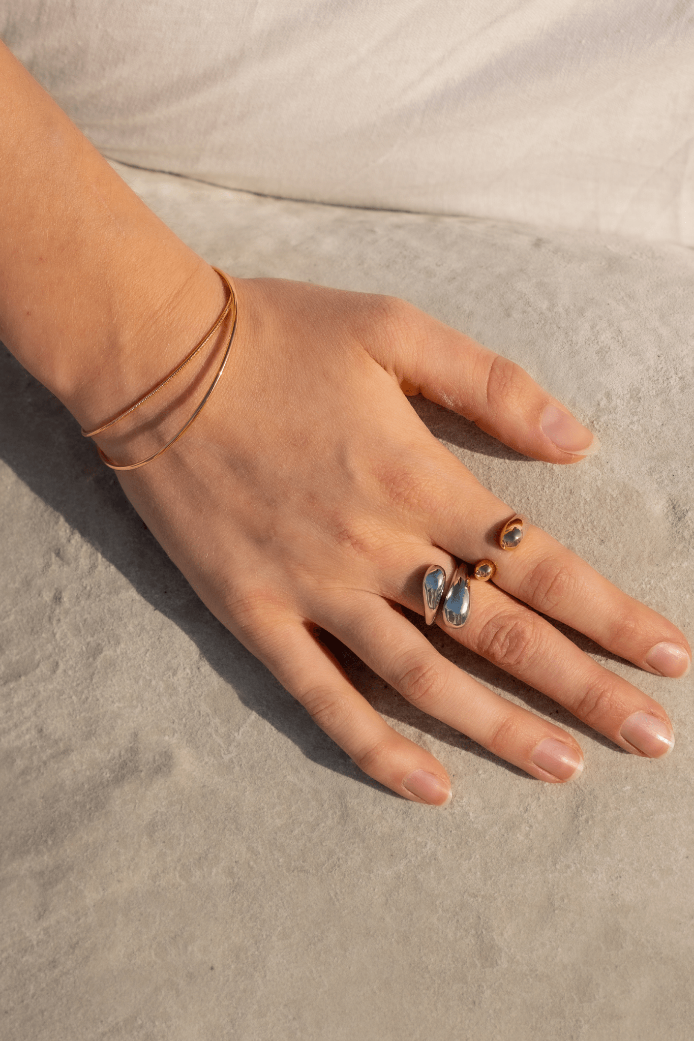 Thin Snake Bracelet - WSOPHIA