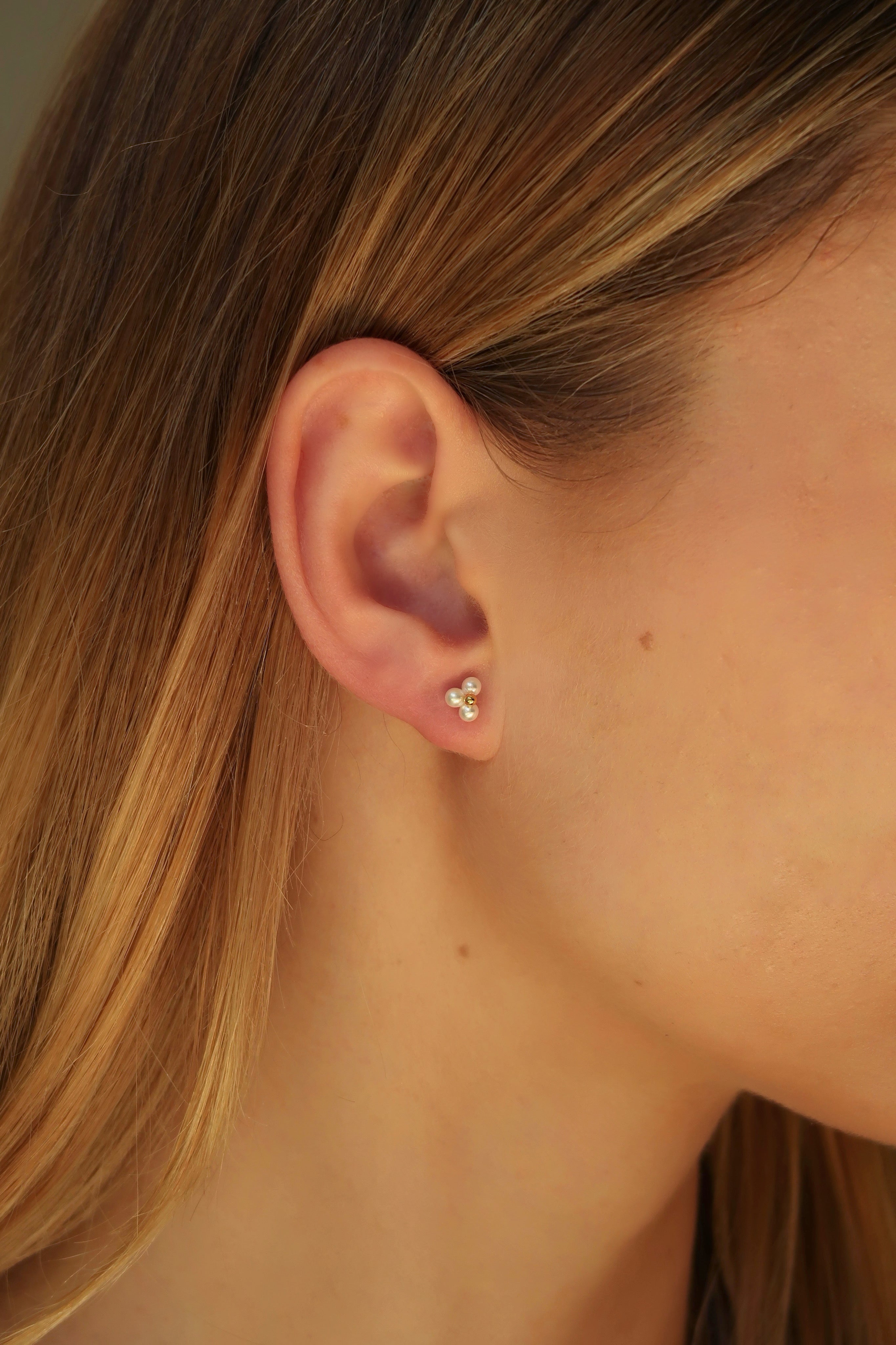 Small Pearl Stud Earrings