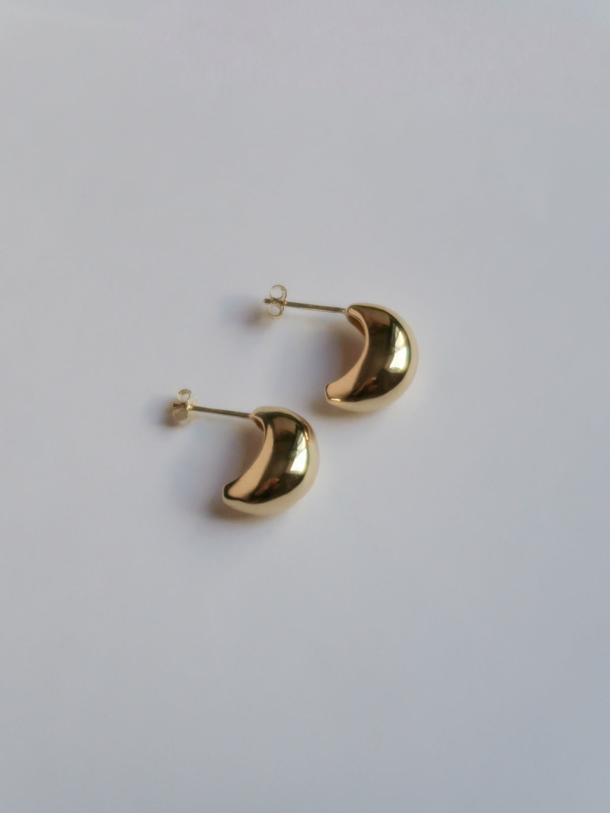 Dome Hoop Earrings - WSOPHIA