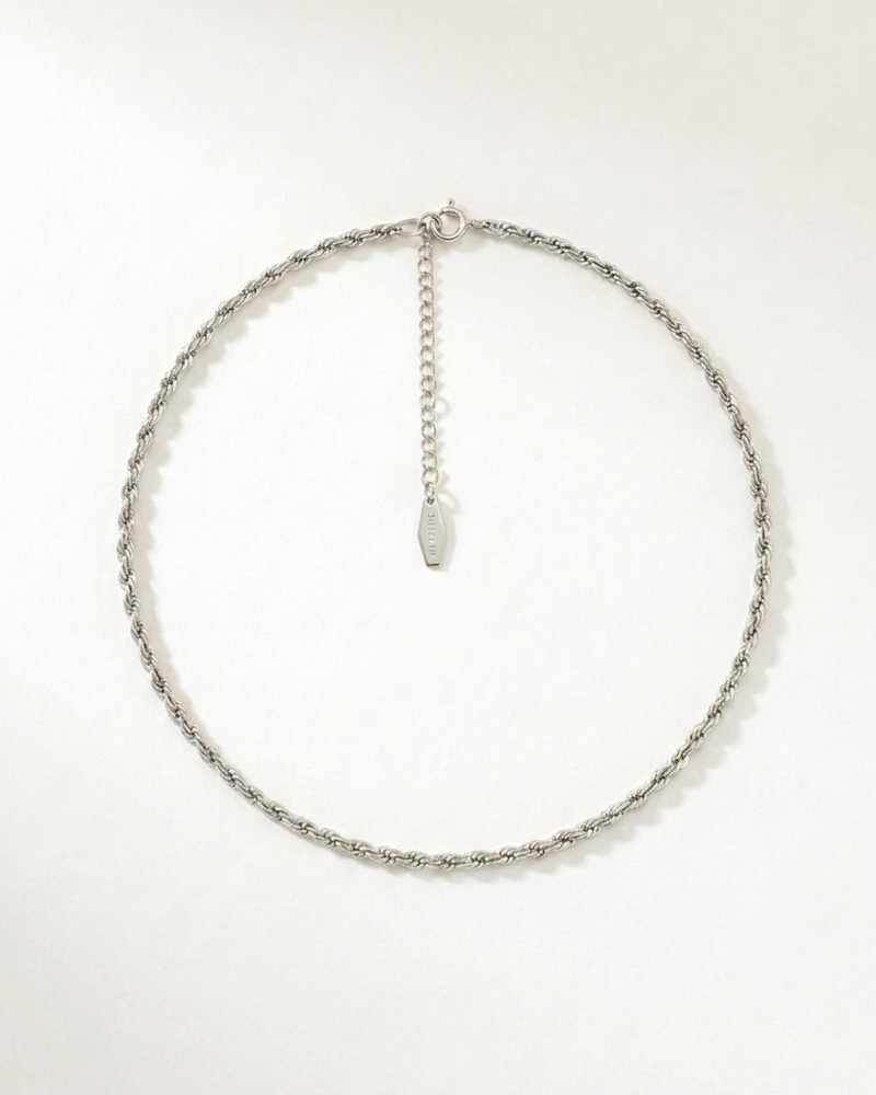 Twisted Chain Necklace