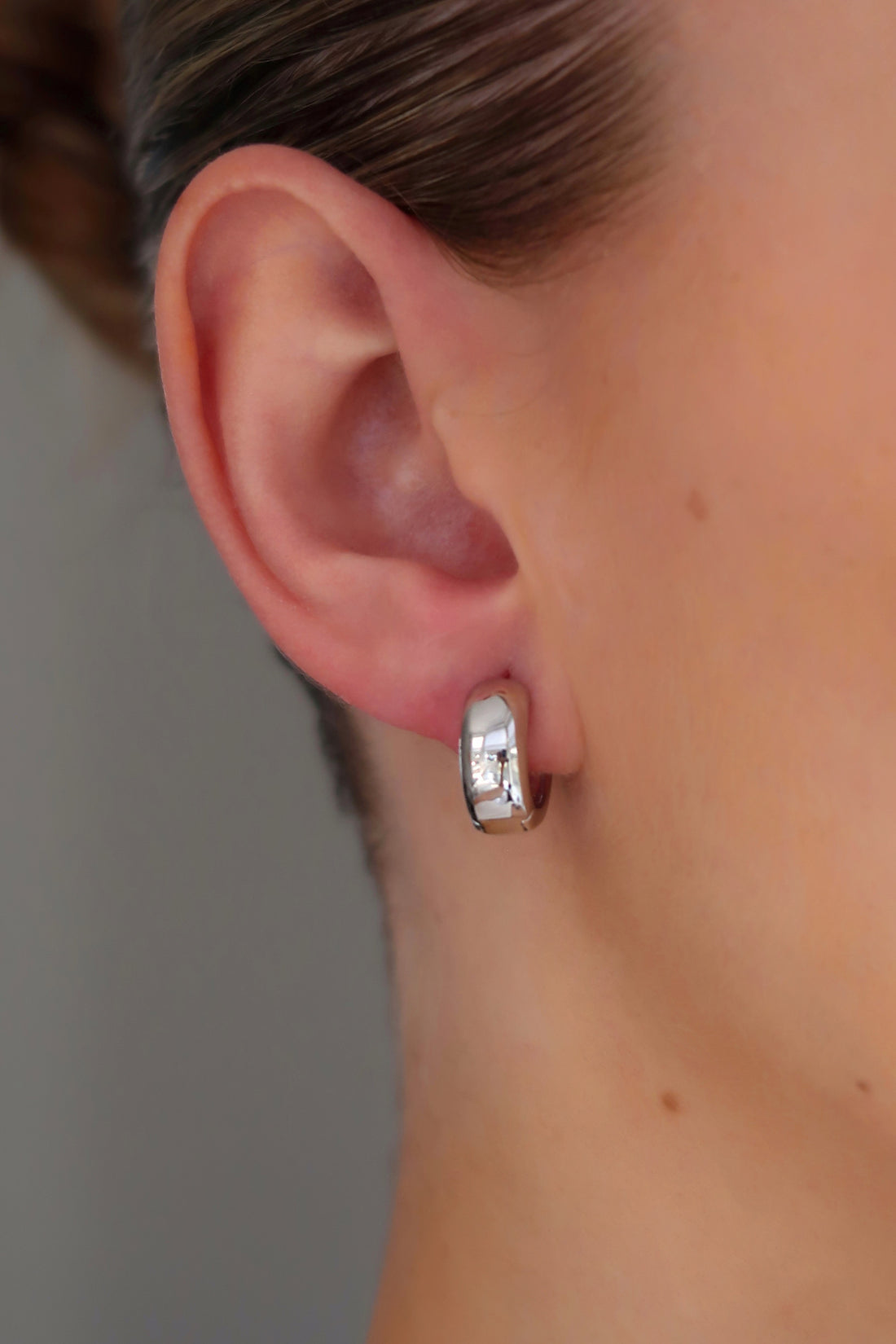 Wide & Twisted Small Hoop Earrings Set